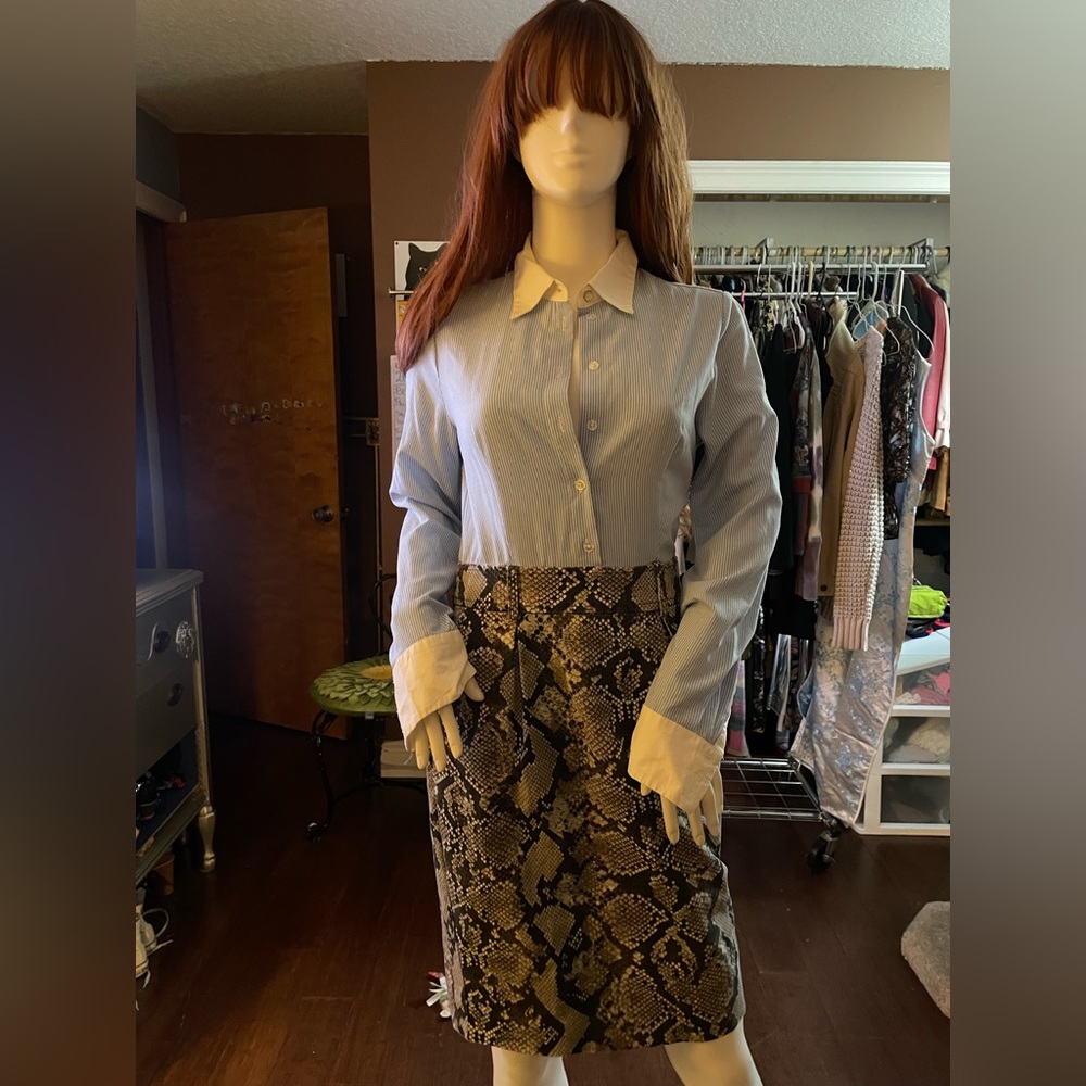 Beautiful one piece, love the mixing of prints size 4